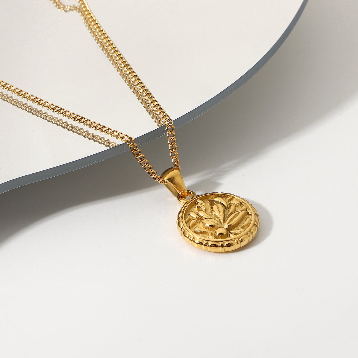 Vintage Rose Flower Coin Necklace – 18K Gold Plated