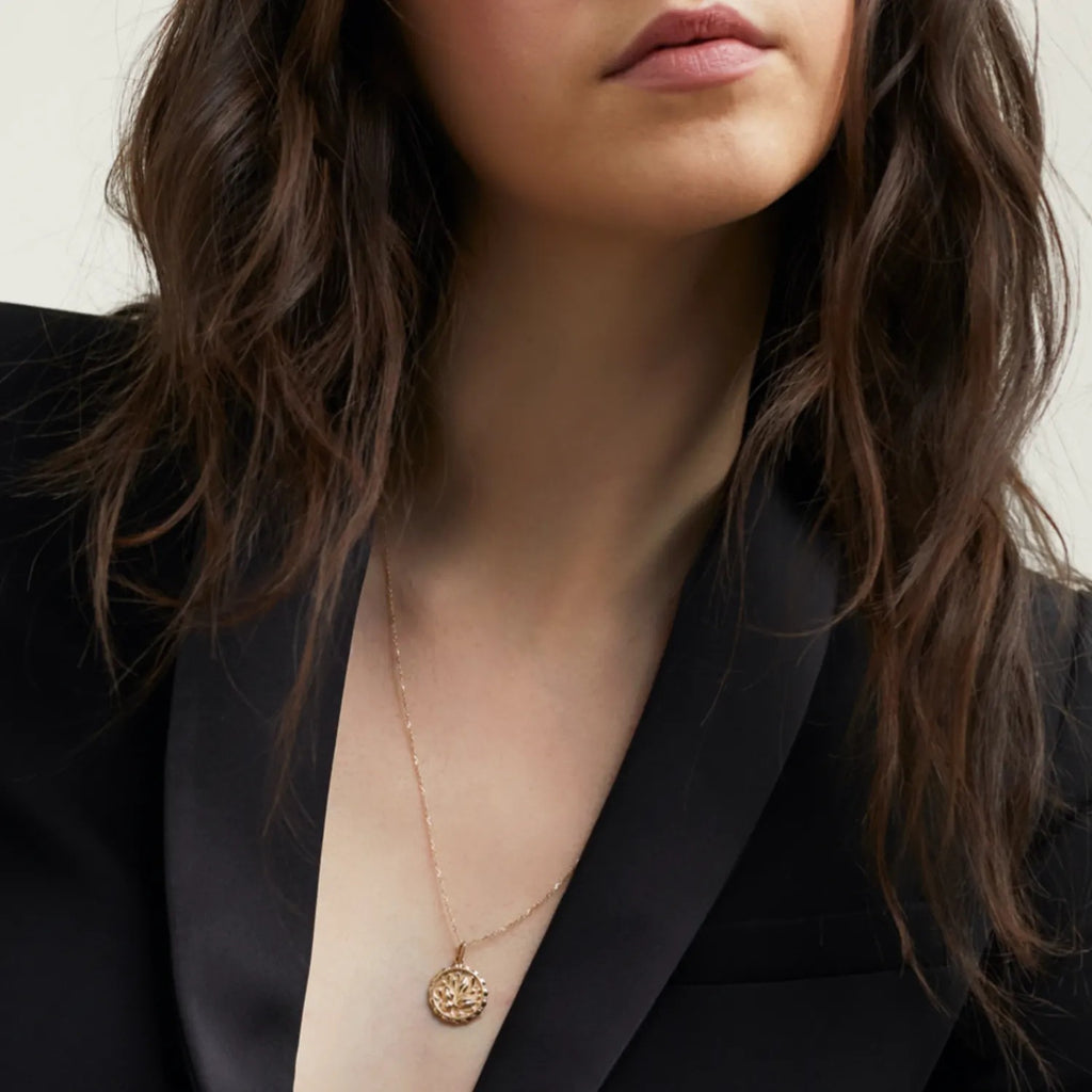 Vintage Rose Flower Coin Necklace – 18K Gold Plated