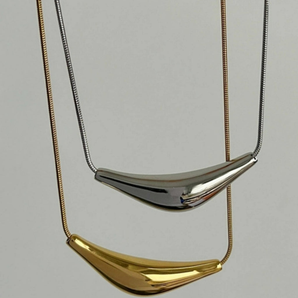 Bold Minimalist Silver Bangle
